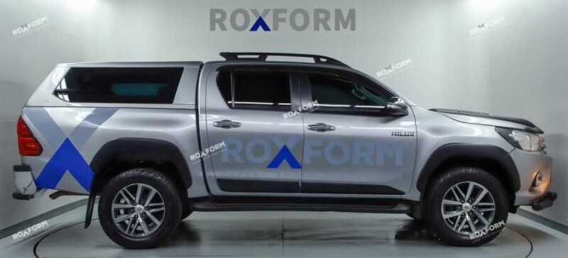 Toyota Hilux Sabit Camlı Kabin 2015-2023 Yeni Tasarım - 1